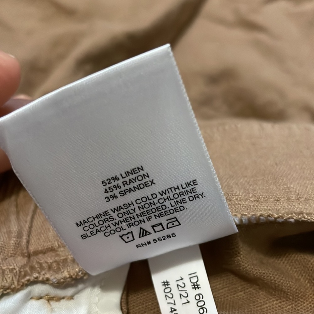 EXPRESS khaki Jogger Pants ! - Picture 8 of 9